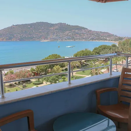 Hawaii Hotel 3*